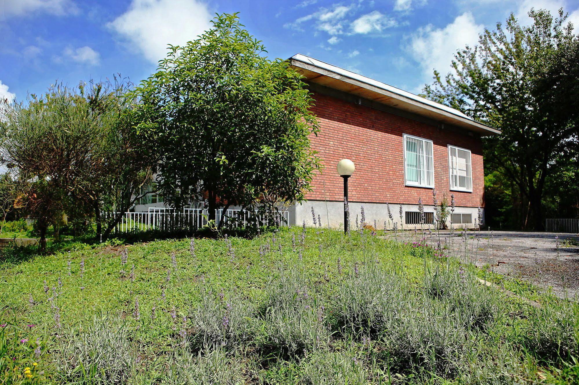 Villa Silvia Olivetti Banchette D'Ivrea Bagian luar foto